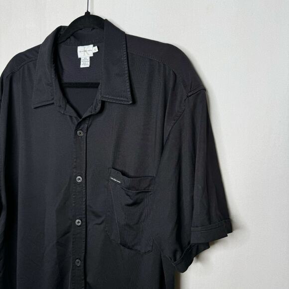 CALVIN KLEIN / black performance short sleeve button up shirt / XL - Picture 3 of 8